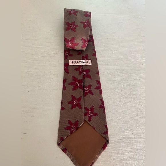 Armani tie - Picture 4 of 6